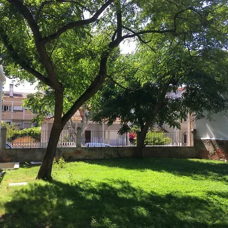 Garden * Trafaria