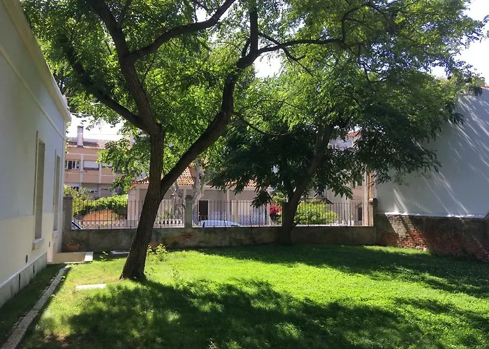 Garden * Trafaria